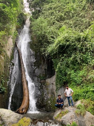 Gaddi Trails Ecolodge, waterfall nearby
