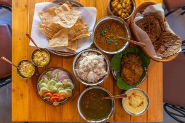 Wholesome meals, The Kholi