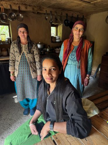 Dalton's Village, all female team