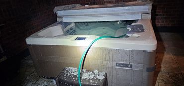 Spa emergency service call to prevent freeze damage