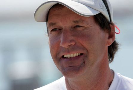 World Class sailor, navigator and speaker Peter Isler for your Waypoint Sailing corporate retreat.