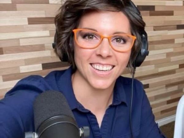 Professional Speaker in Utah. Professional Organizer and Declutter Expert for Podcast Speaker guest