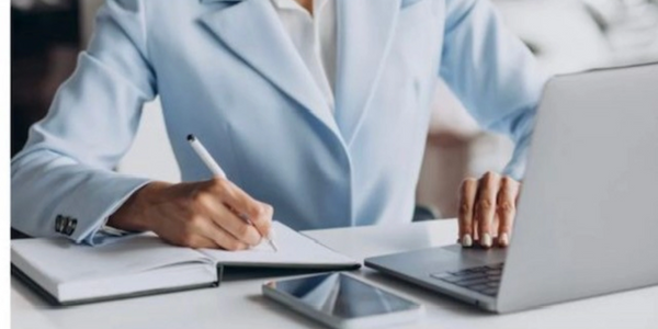 Business Woman Forming Company