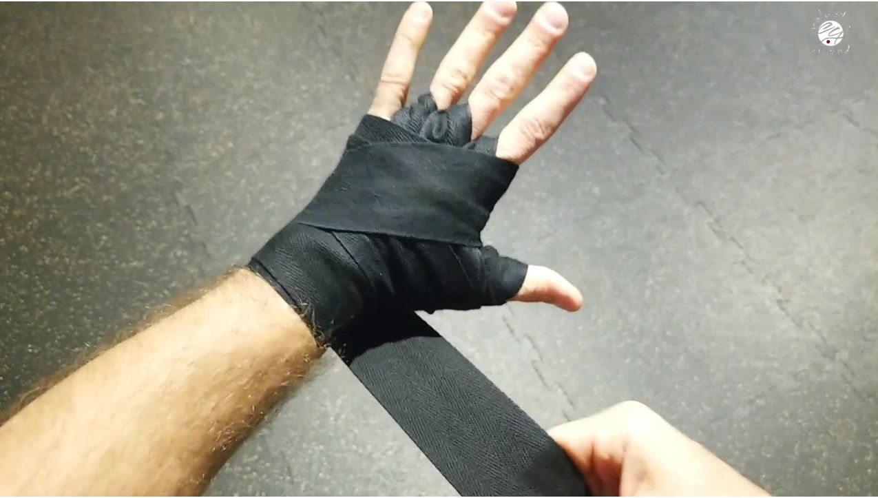 How to wrap hand for Kickboxing