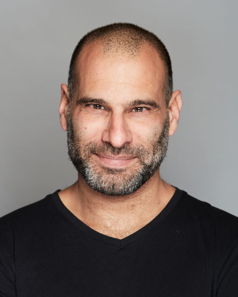 Allon Sylvain actor voice actor Dutch UK london based LAMDA Game of Thrones National Theatre drama