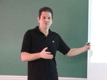 Palestrante Inteligência Artificial e Metaverso Edson Fávero Júnior