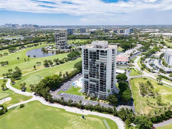 The Washington
2000 Presidential Way Apt 501
West Palm Beach, FL 33401