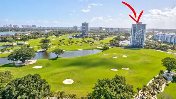 The Washington
2000 Presidential Way Apt 702
West Palm Beach, FL 33401