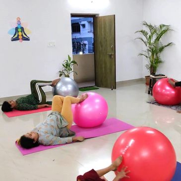online yoga classes, offline yoga classes, Men, women, Hyderabad. Best Yoga studio sampoorna arogya