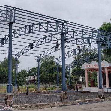 curved steel roof construction