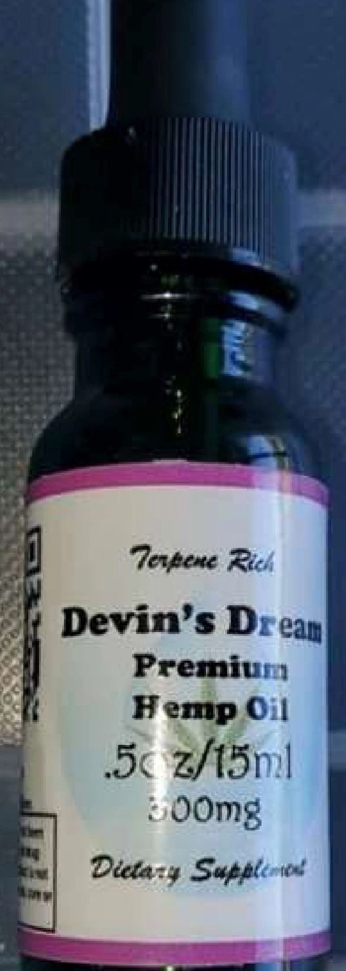 CBDa Rich Hemp Oil in
Hemp Seed Oil. 300 mg