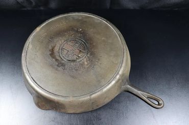 Griswold #14 Cast Iron Pan - Sold $740 (2025)