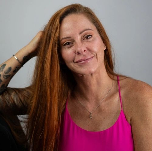 Tana Linnae, Esthetician, Certified Acne, & Vodder-trained Manual Lymphatic Drainage Specialist