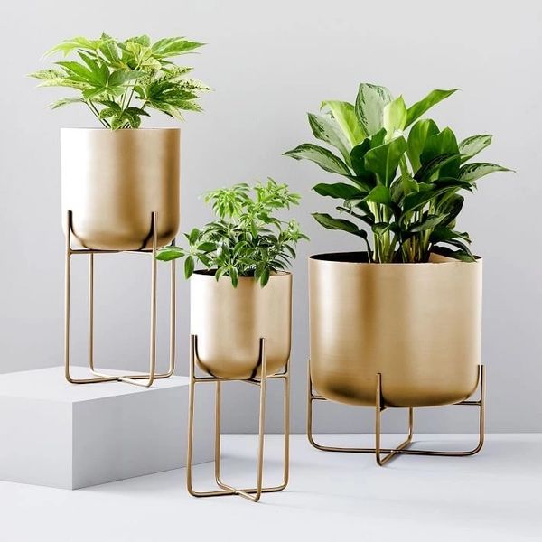 METAL PLANTER