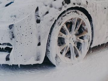 Snow Foam in Cardiff, Barry, Caerphilly, Newport, South Wales Valley's. Mobile Car Detailing.