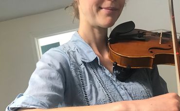 Adult violin student