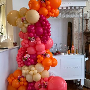 Champagne cart balloon garland
