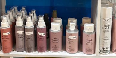 Gamme de produits de maquillage de la marque Base.
