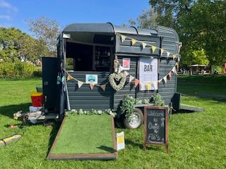 Mobile bar ready for action