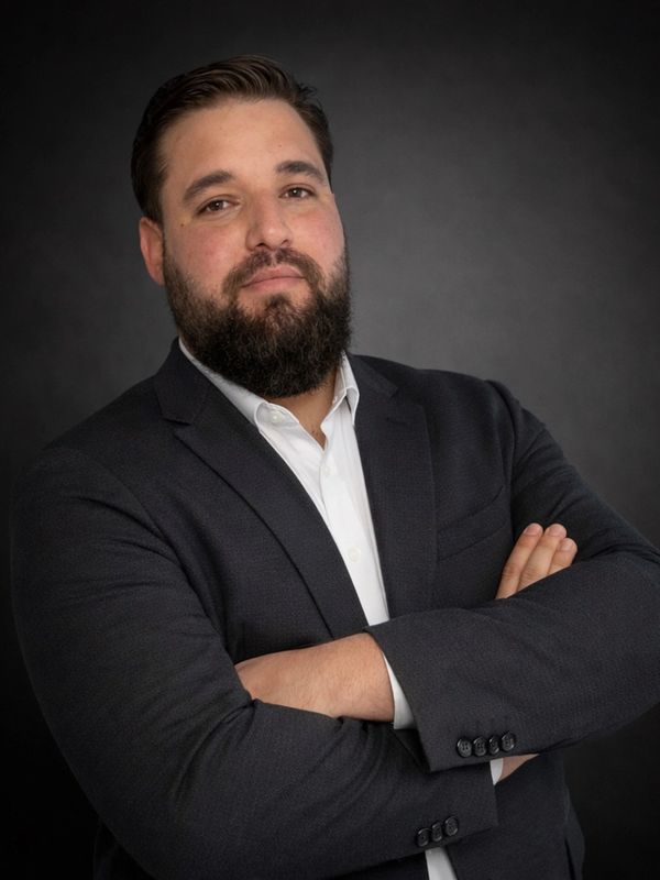 Yadiel Vázquez Morejon, preparador de impuestos de Novo Tax Solutions