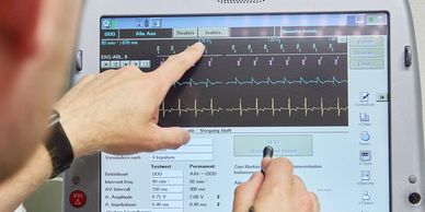 Herzschrittmacher Defibrillator Programmiergerät