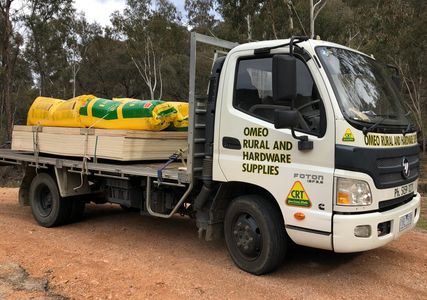 Truck
omeo rural delivery
omeo rural and hardware truck
Tank
CRT
your local bloke