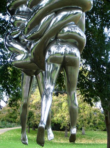 Louise Bourgeois' The Couple 2003, Frieze Art Fair, London