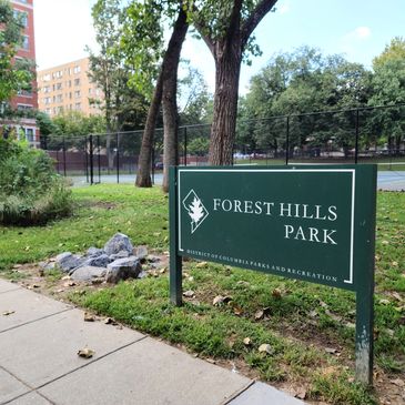 The sign in front of Forest Hills Park on Brandywine Street.