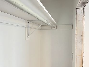 Closet rod and shelf install