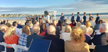 wedding ceremony sound speakers microphone battery powered couple wireless family