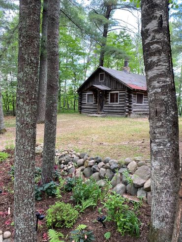 The original cabin on this property overlooking Lake Ossawinnamakee VRBO by Lake State Property