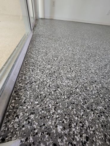 Finished result, Wombat flake color, epoxy floor system.