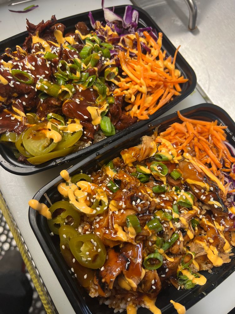 Korean bulgogi bowls with rice, vegetables, and spicy mayo!