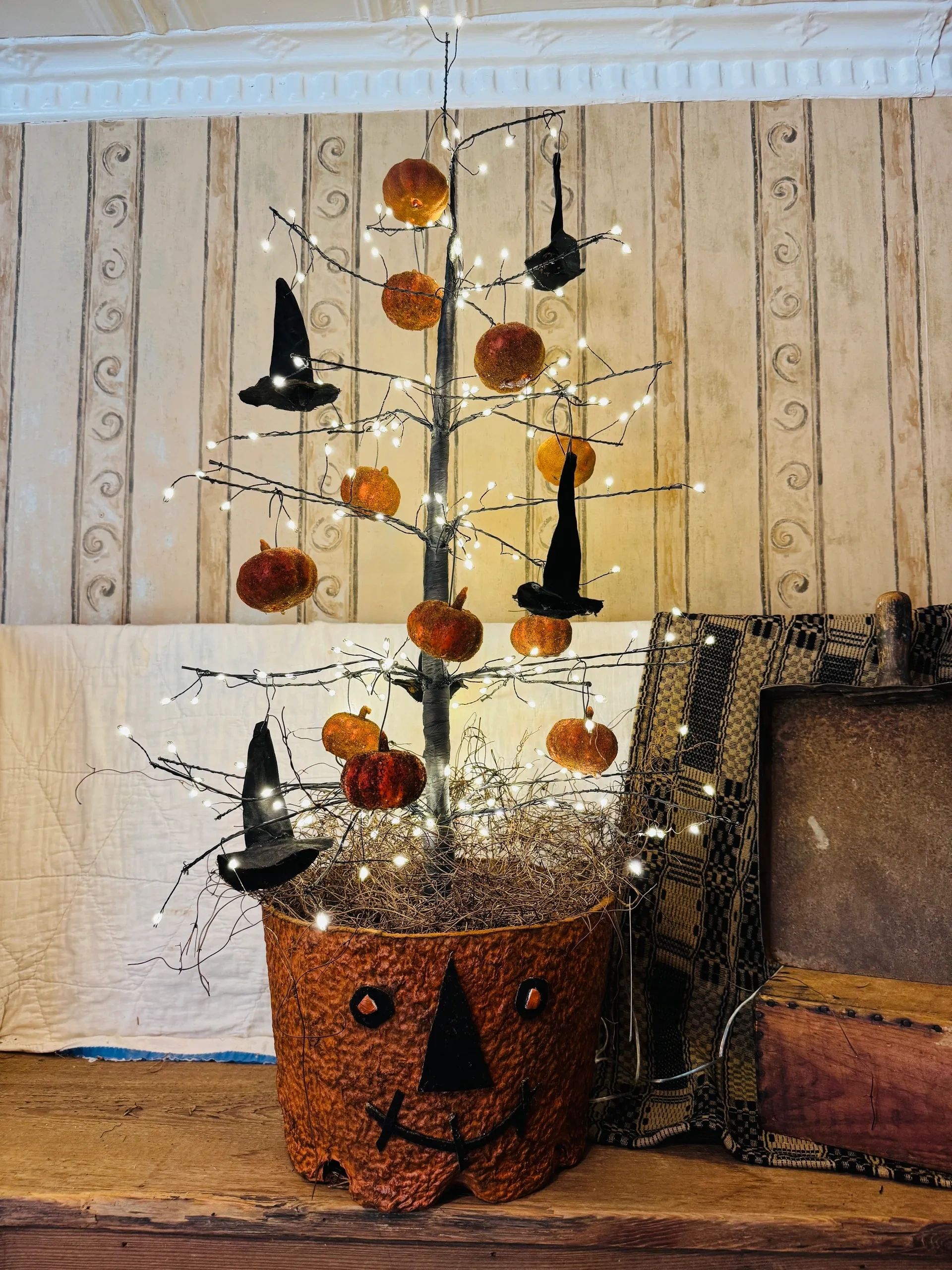 Lit Halloween Tree