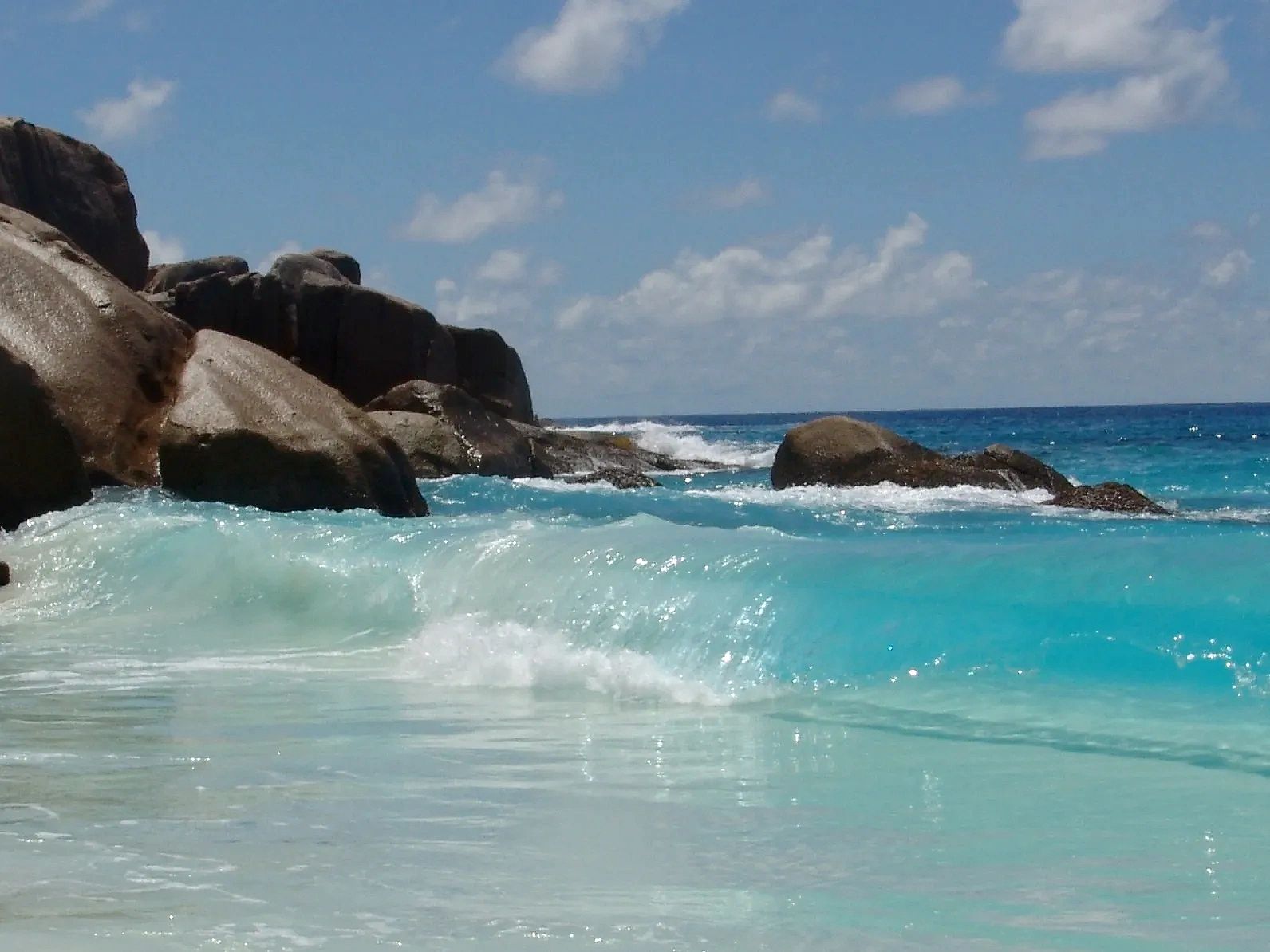 Calm and relaxing beach scene.