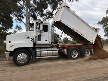 11t tippers available.
All material available.