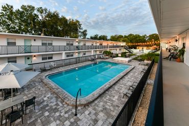 Pool of renovated South Tampa Apartment building in SOHO area of Tampa.