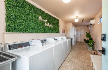 Soho Apartments Laundry room. Apartment rental in South Tampa.