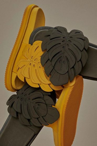 Criação, conceituação e
desenvolvimento das linhas
Calçados e Acessórios Brasil e
Global.