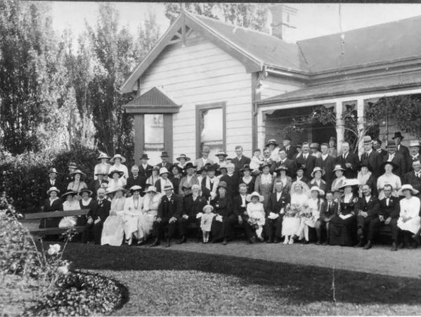Wedding of Margaret Victoria Fairweather to Harry Edwin Loe.