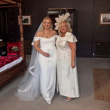 Bridal spray tan on bride and mum