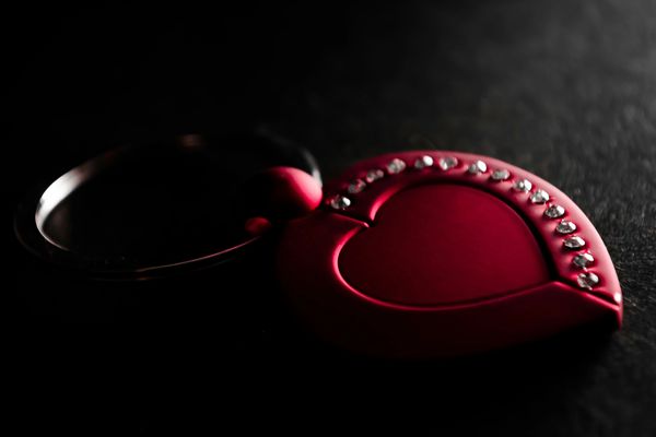 Nonna’s Nifty Nik Naks LLC