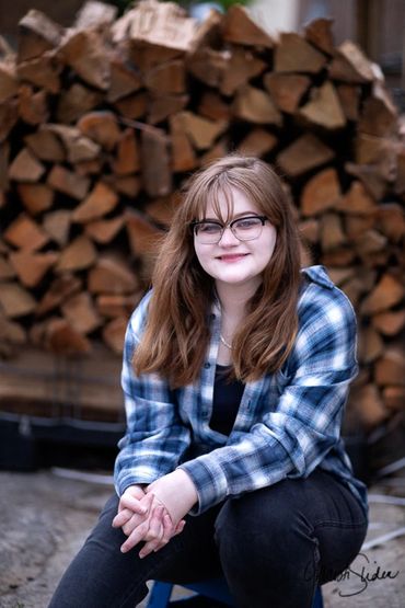 Senior photos with a boutique experience.