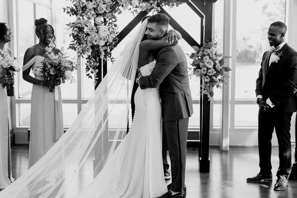 June wedding at The River View at Occoquan
