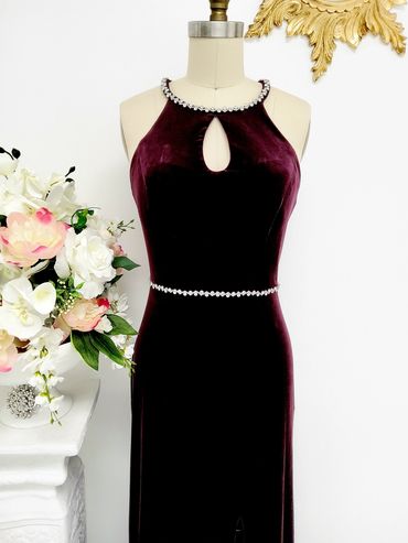 Elegant Red Velvet Round Neck Long Dress | Formal Maxi Red Velvet Gown with Rhinestone Belt.