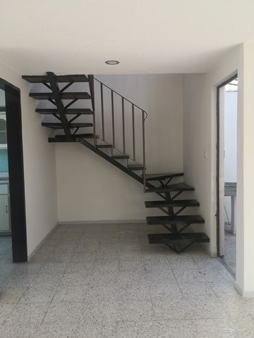 Casa en renta Col La Paz Puebla delegación del IMSS Av. Juarez cerrado Belisario