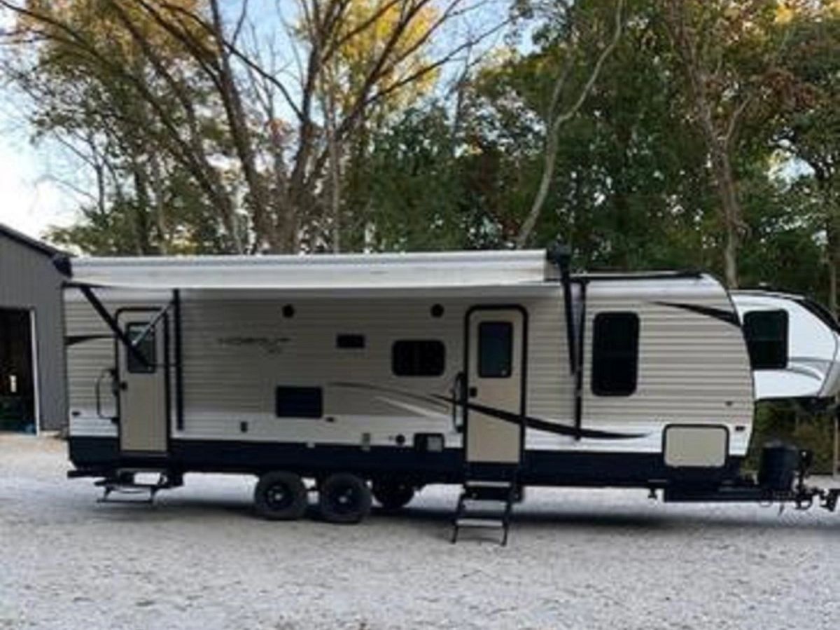 2018 KEYSTONE HIDEOUT 272LHS