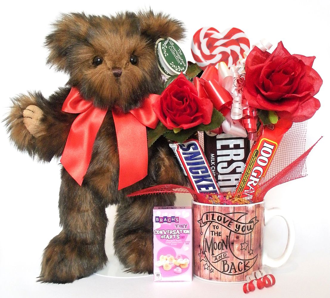 Valentine's Day Candy Bouquet Heartford Bear