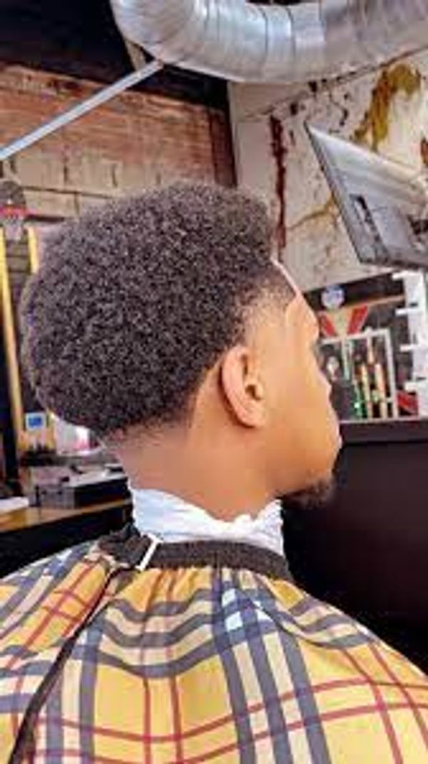 Kamblends, barber, hairstyle, haircut, barber in Dallas,, Fades, Blends, best barber in Dallas.