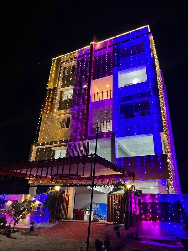 When lit in lights